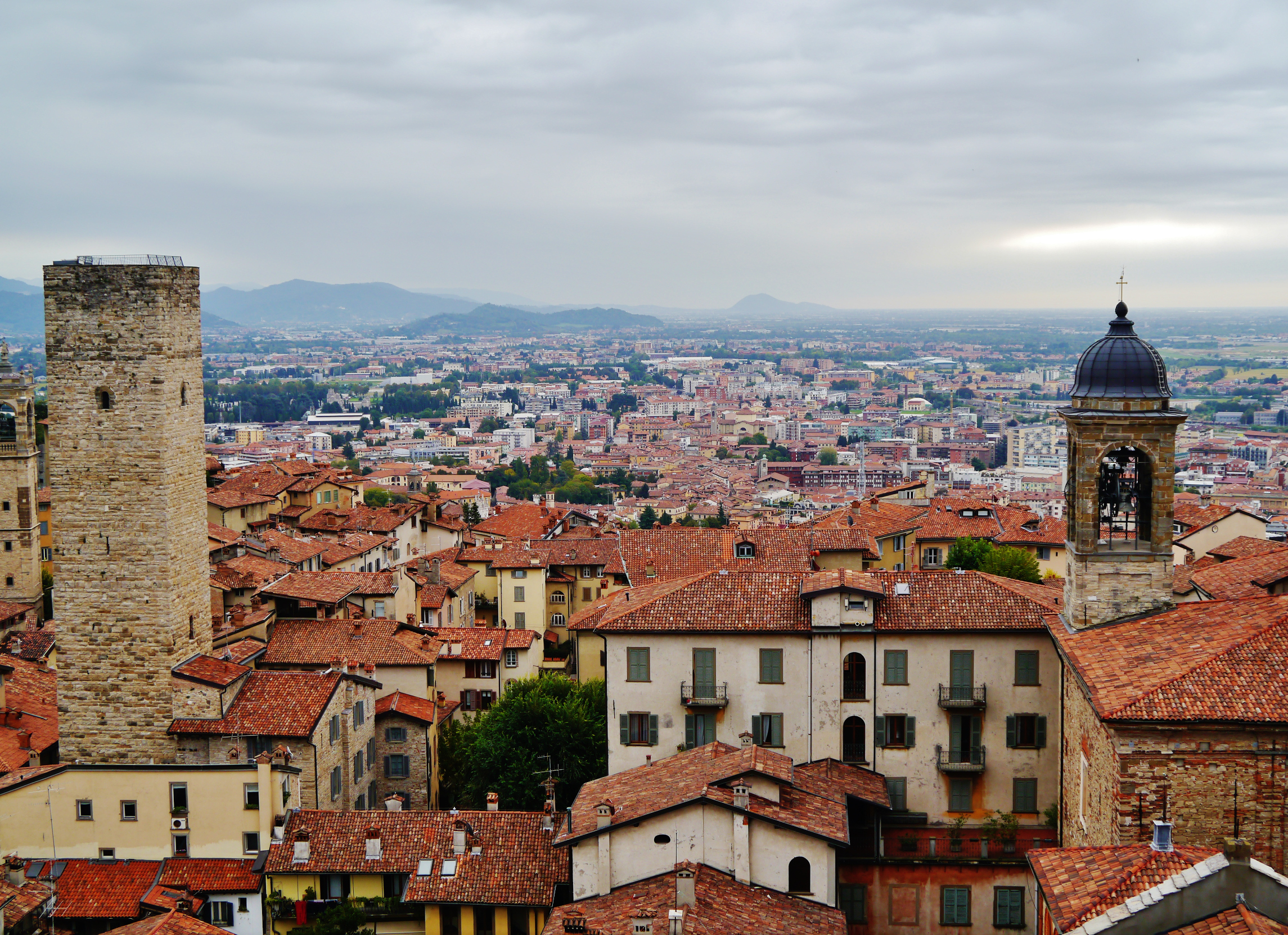 Torre del Gombito vista dal campanone, Bergamo